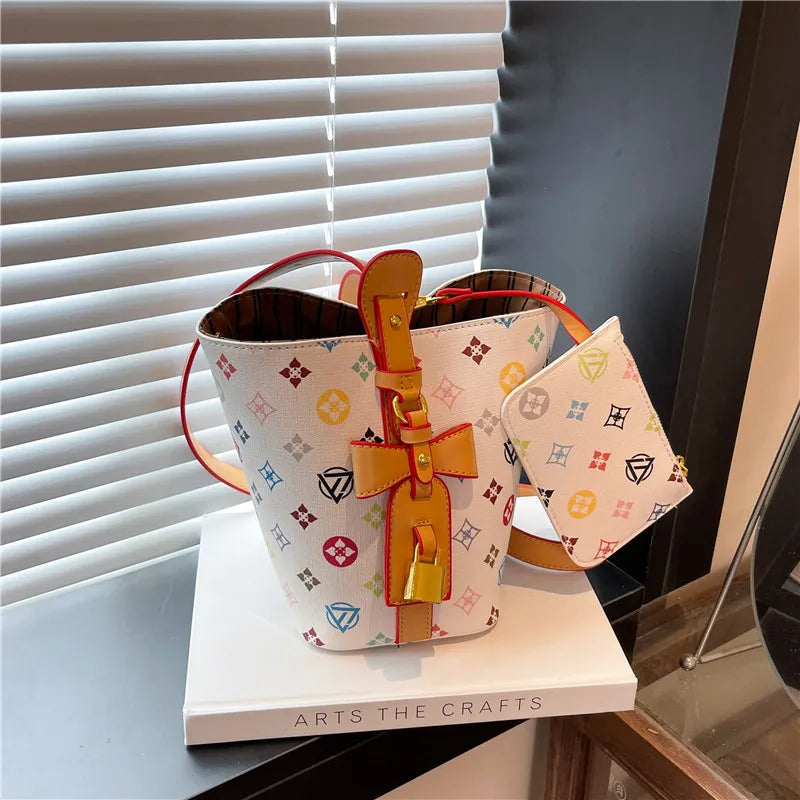 2025 New Women's Bucket Bag - Handheld/Crossbody/Underarm/Shoulder, Casual Minimalist, Commuter Stylish Trendy, Unique